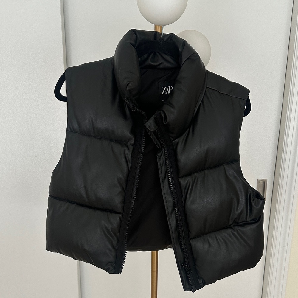 Zara Sleek Black Puffer Vest